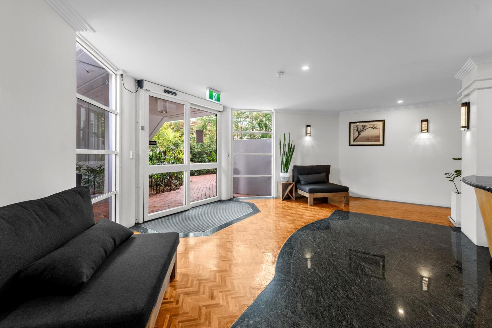 Ferienwohnung Lavish 3-Bed With Wraparound Balcony And Pool Brisbane Exterior foto