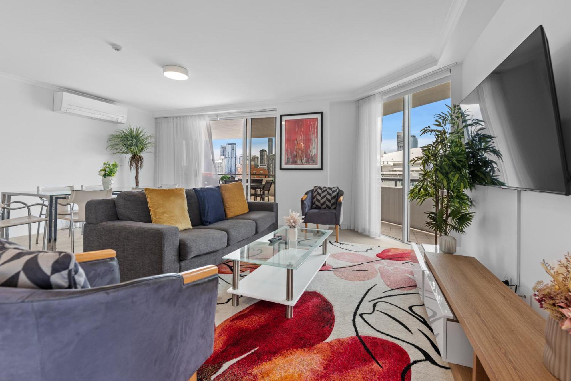 Ferienwohnung Lavish 3-Bed With Wraparound Balcony And Pool Brisbane Exterior foto